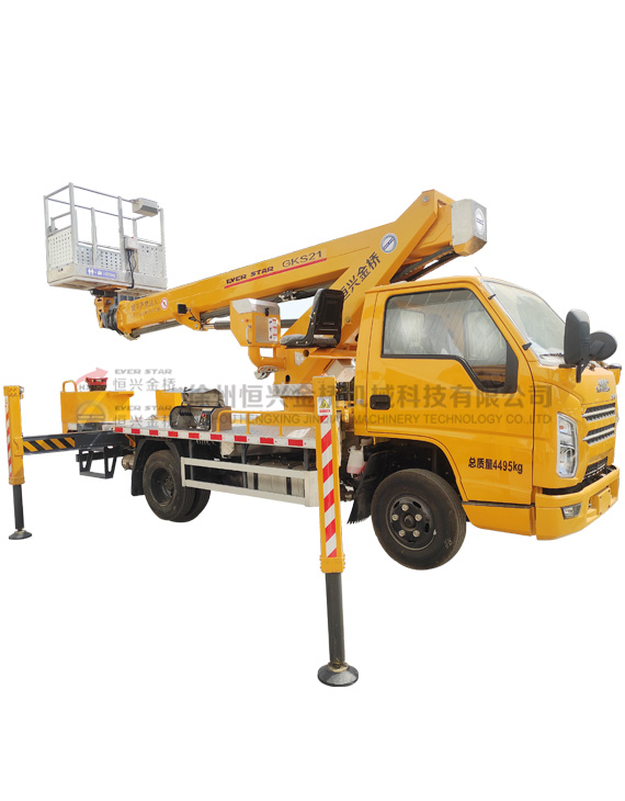 高空作業(yè)車